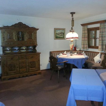 Hotel Garni Seebachstueble ทิทิเซ-นอยชตัดท์ ภายนอก รูปภาพ