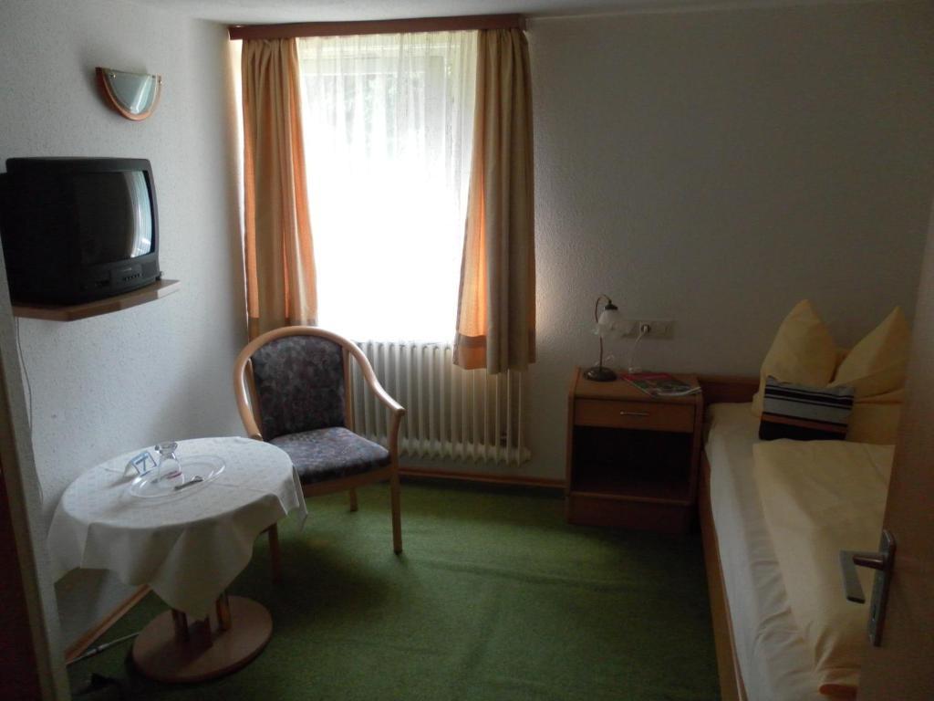 Hotel Garni Seebachstueble ทิทิเซ-นอยชตัดท์ ภายนอก รูปภาพ