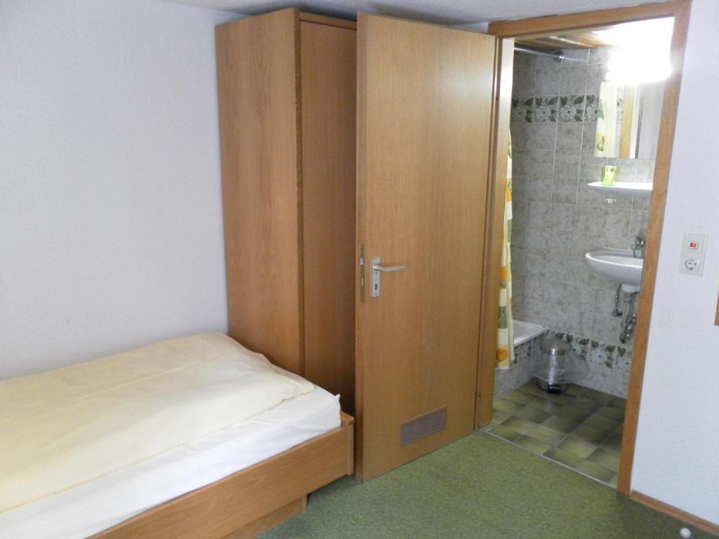 Hotel Garni Seebachstueble ทิทิเซ-นอยชตัดท์ ห้อง รูปภาพ