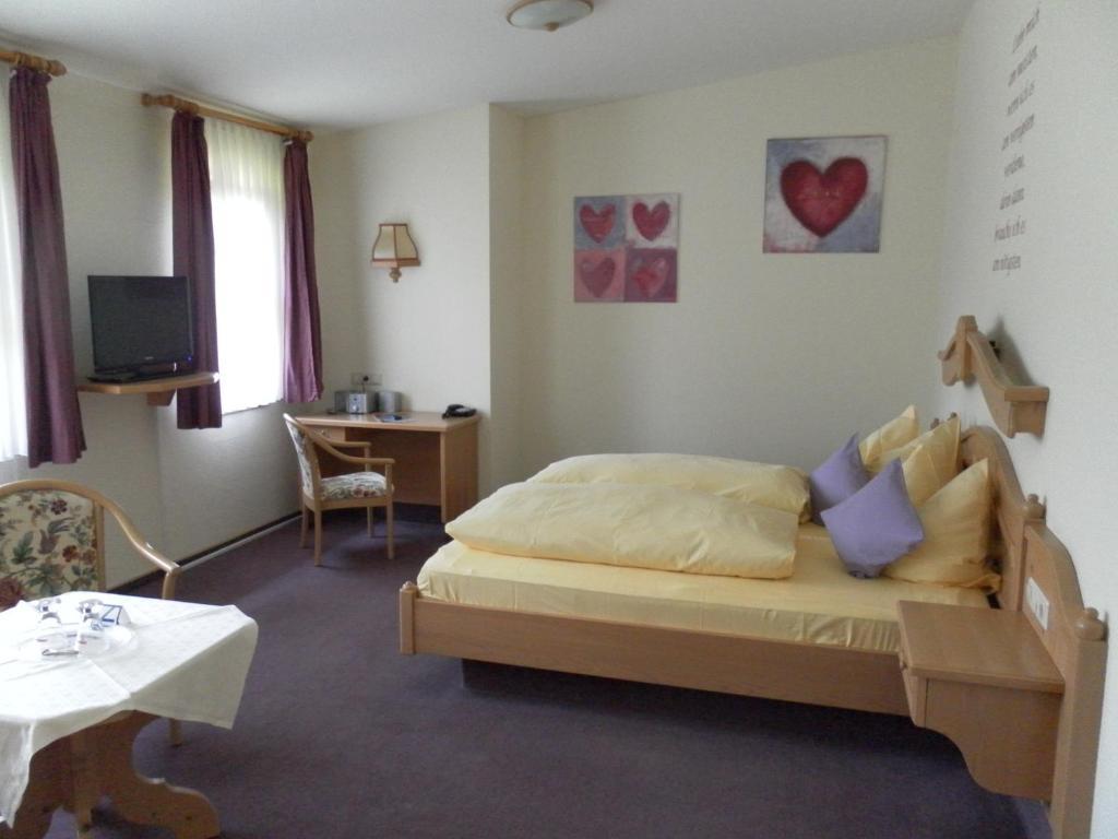 Hotel Garni Seebachstueble ทิทิเซ-นอยชตัดท์ ภายนอก รูปภาพ